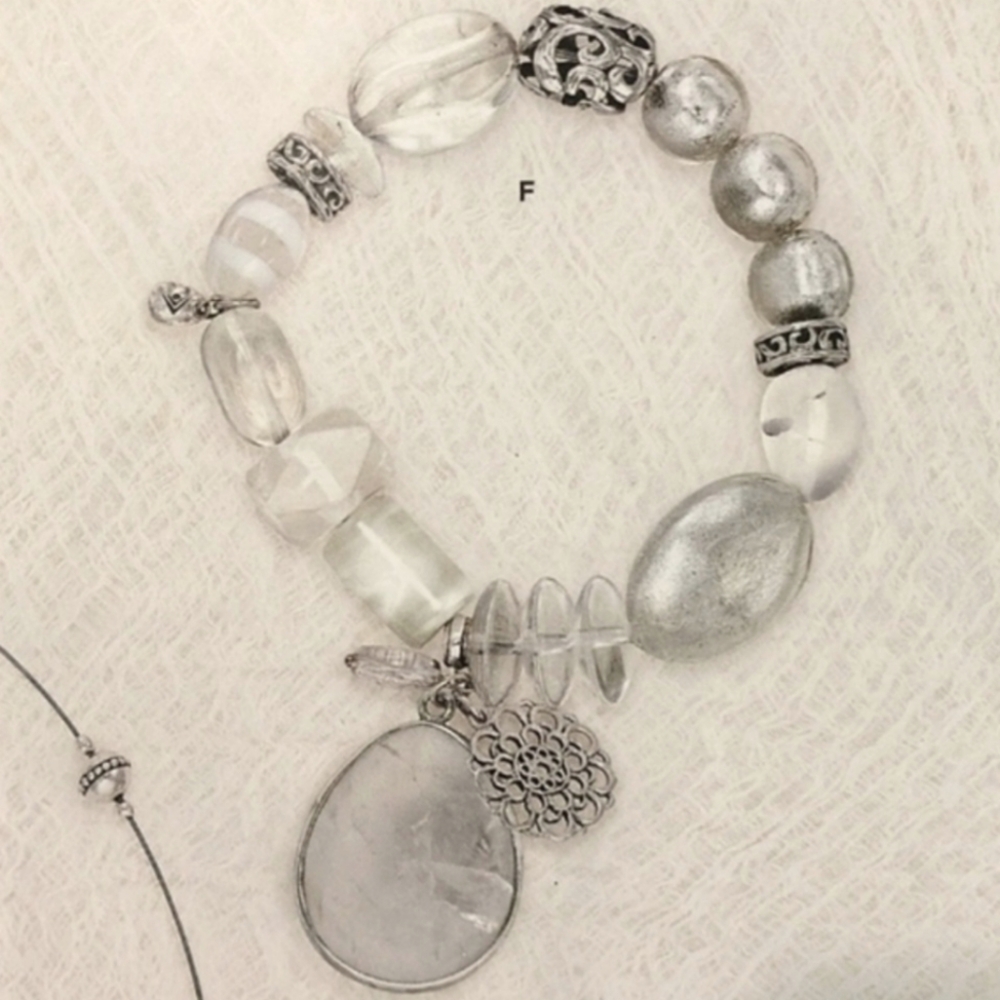 Silpada Sterling Liquidity Crystal and Glass Stretch Bracelet